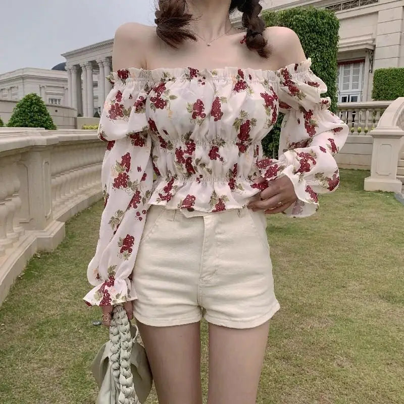 Floral Pattern Gathered Blouse With A Carmen-Décolleté