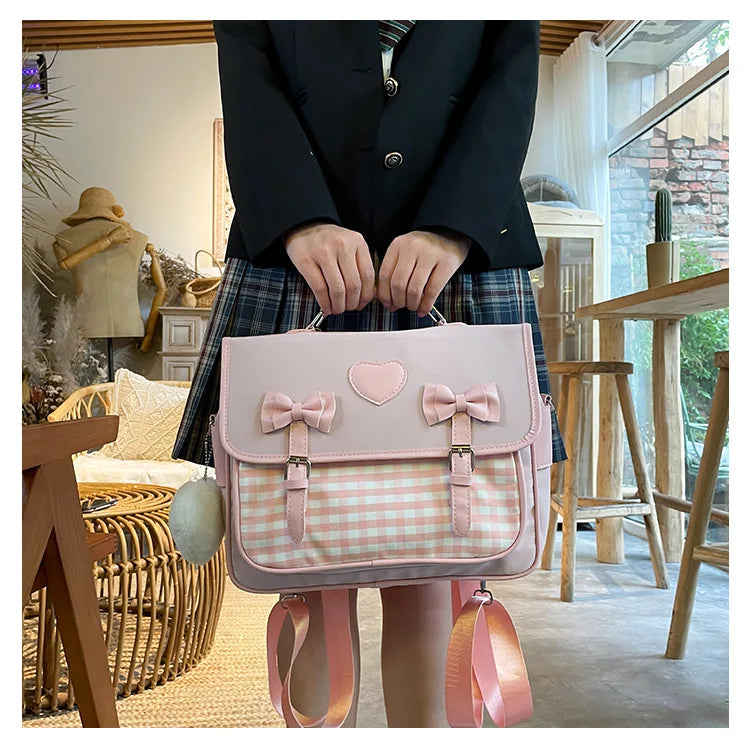 Cute Gingham Bag With Shoulder Strap And Heart Accessoire