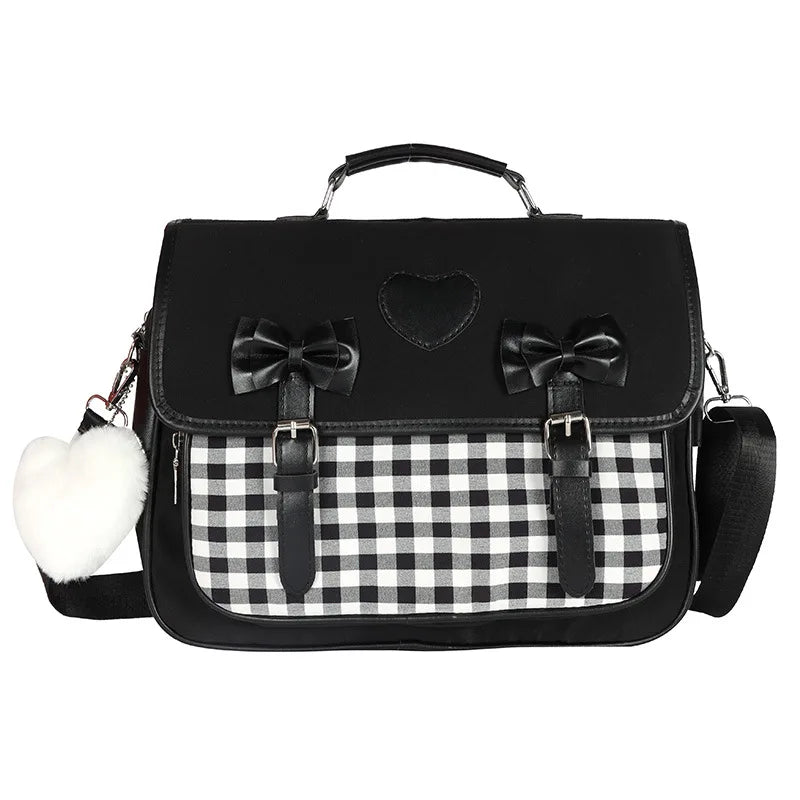 Cute Gingham Bag With Shoulder Strap And Heart Accessoire